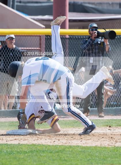 Thumbnail 3 in Valor Christian vs. Windsor (CHSAA 4A Championship Round) photogallery.
