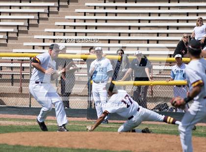 Thumbnail 2 in Valor Christian vs. Windsor (CHSAA 4A Championship Round) photogallery.