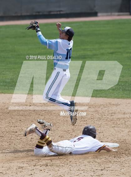 Thumbnail 1 in Valor Christian vs. Windsor (CHSAA 4A Championship Round) photogallery.
