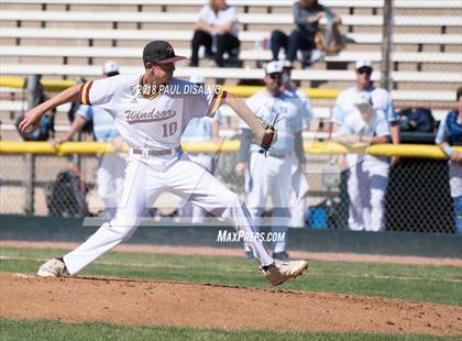 Thumbnail 1 in Valor Christian vs. Windsor (CHSAA 4A Championship Round) photogallery.