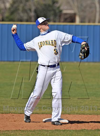Thumbnail 3 in Rivercrest @ Leonard (Leonard Tournament) photogallery.