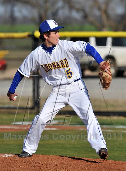 Thumbnail 3 in Rivercrest @ Leonard (Leonard Tournament) photogallery.