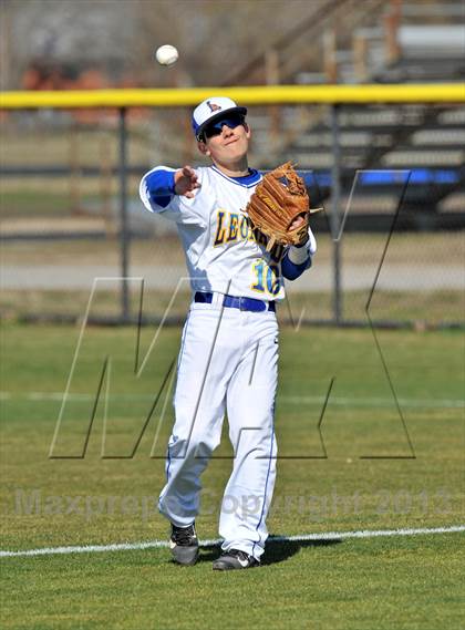 Thumbnail 1 in Rivercrest @ Leonard (Leonard Tournament) photogallery.