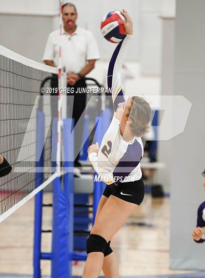 Thumbnail 2 in Middletown vs Mercy (NorCal Invitational) photogallery.