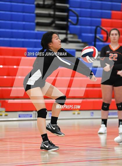 Thumbnail 3 in Middletown vs Mercy (NorCal Invitational) photogallery.