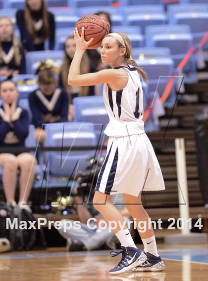 Thumbnail 2 in Riverside vs. Bishop McGuinness (NCHSAA 1A Final) photogallery.