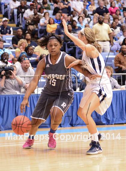 Thumbnail 2 in Riverside vs. Bishop McGuinness (NCHSAA 1A Final) photogallery.