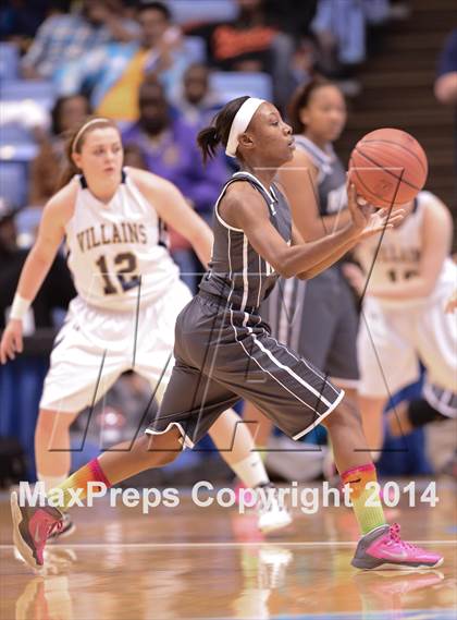 Thumbnail 3 in Riverside vs. Bishop McGuinness (NCHSAA 1A Final) photogallery.