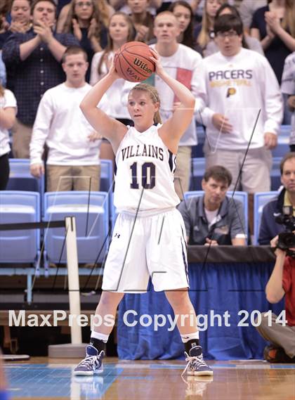 Thumbnail 3 in Riverside vs. Bishop McGuinness (NCHSAA 1A Final) photogallery.