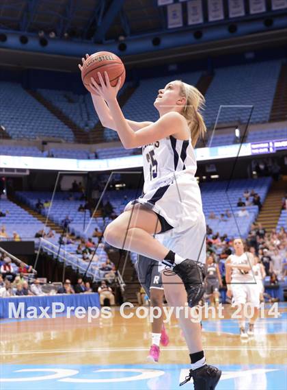 Thumbnail 2 in Riverside vs. Bishop McGuinness (NCHSAA 1A Final) photogallery.