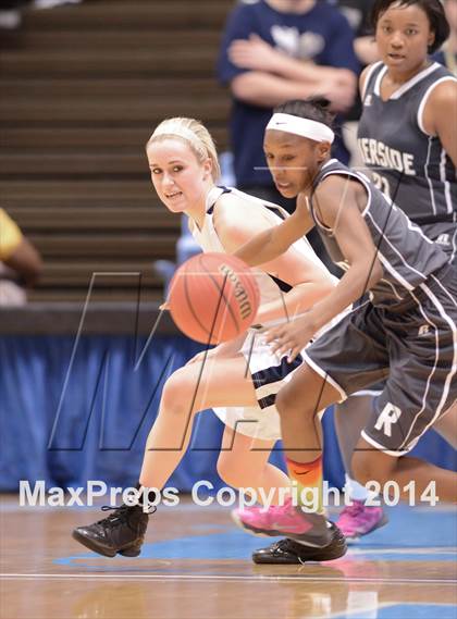 Thumbnail 2 in Riverside vs. Bishop McGuinness (NCHSAA 1A Final) photogallery.