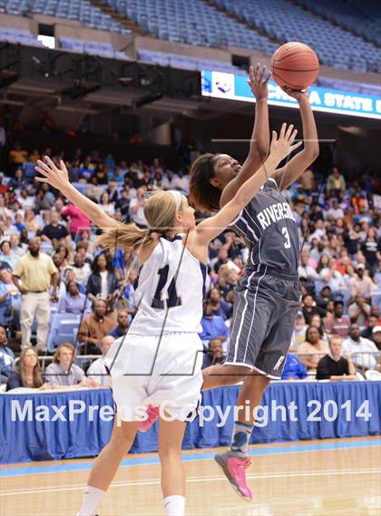 Thumbnail 3 in Riverside vs. Bishop McGuinness (NCHSAA 1A Final) photogallery.