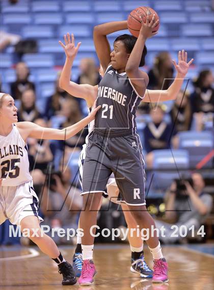 Thumbnail 1 in Riverside vs. Bishop McGuinness (NCHSAA 1A Final) photogallery.