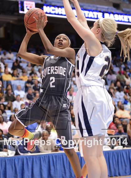 Thumbnail 2 in Riverside vs. Bishop McGuinness (NCHSAA 1A Final) photogallery.