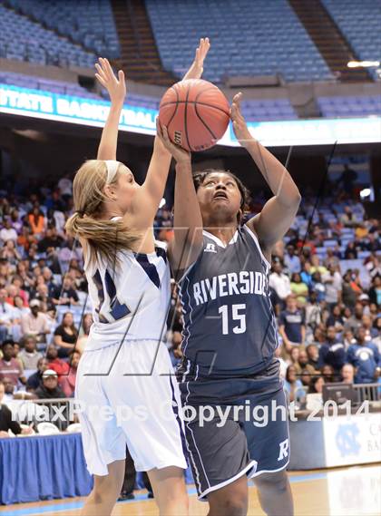 Thumbnail 3 in Riverside vs. Bishop McGuinness (NCHSAA 1A Final) photogallery.