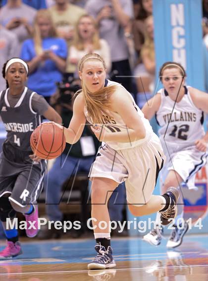 Thumbnail 2 in Riverside vs. Bishop McGuinness (NCHSAA 1A Final) photogallery.