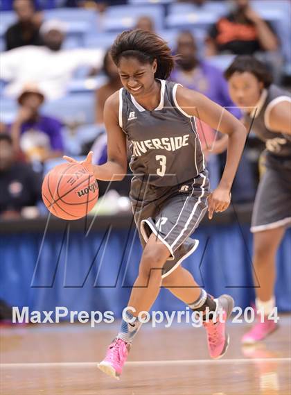 Thumbnail 2 in Riverside vs. Bishop McGuinness (NCHSAA 1A Final) photogallery.