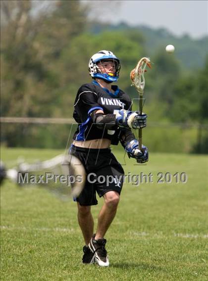 Thumbnail 2 in Valley Central vs. Warwick (Section 9 Class A Quarterfinal) photogallery.