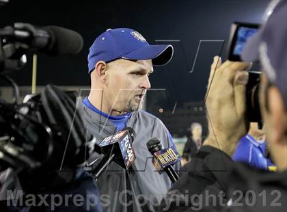 Thumbnail 2 in Folsom vs. De La Salle (CIF NorCal Regional Open Final) photogallery.