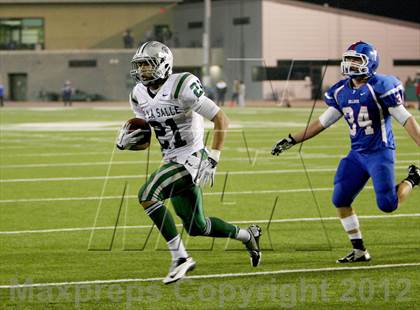 Thumbnail 1 in Folsom vs. De La Salle (CIF NorCal Regional Open Final) photogallery.