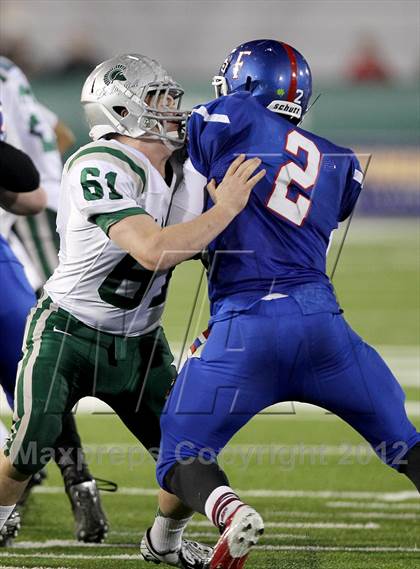 Thumbnail 3 in Folsom vs. De La Salle (CIF NorCal Regional Open Final) photogallery.