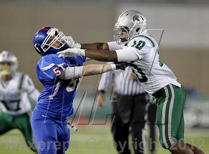 Thumbnail 2 in Folsom vs. De La Salle (CIF NorCal Regional Open Final) photogallery.