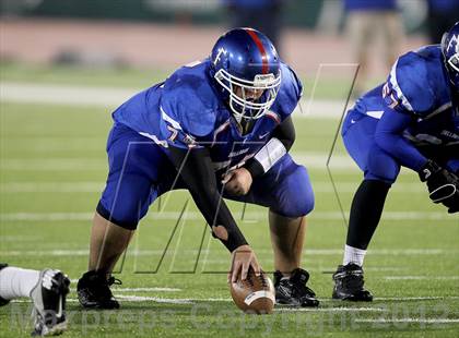 Thumbnail 3 in Folsom vs. De La Salle (CIF NorCal Regional Open Final) photogallery.