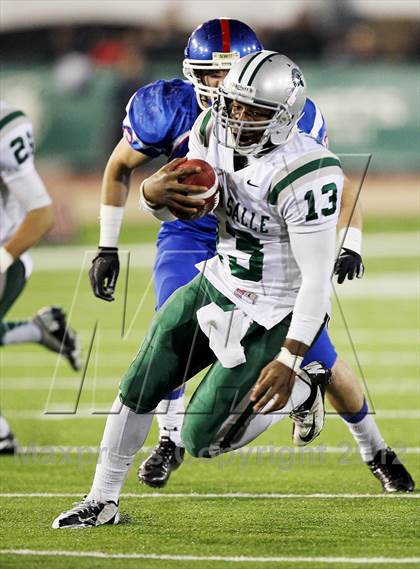Thumbnail 3 in Folsom vs. De La Salle (CIF NorCal Regional Open Final) photogallery.