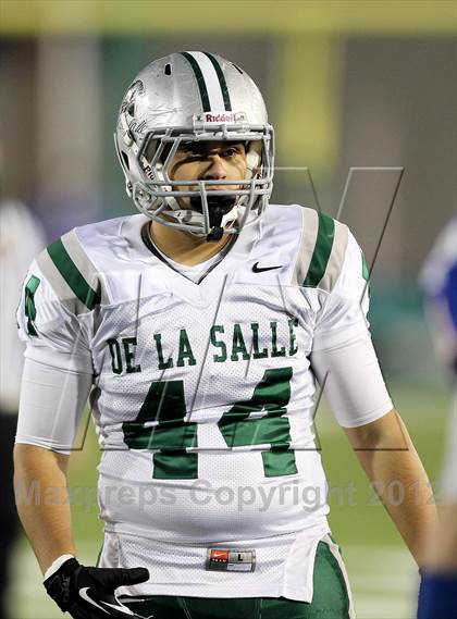 Thumbnail 2 in Folsom vs. De La Salle (CIF NorCal Regional Open Final) photogallery.