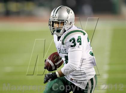 Thumbnail 3 in Folsom vs. De La Salle (CIF NorCal Regional Open Final) photogallery.