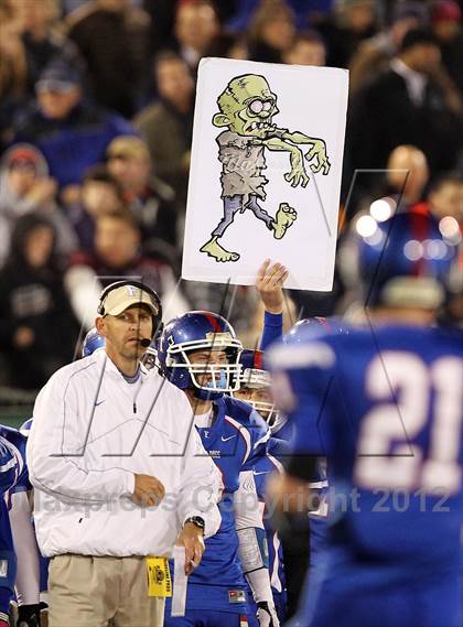 Thumbnail 1 in Folsom vs. De La Salle (CIF NorCal Regional Open Final) photogallery.