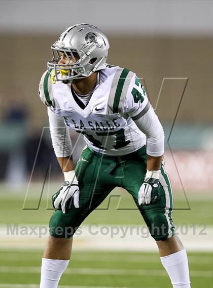 Thumbnail 2 in Folsom vs. De La Salle (CIF NorCal Regional Open Final) photogallery.