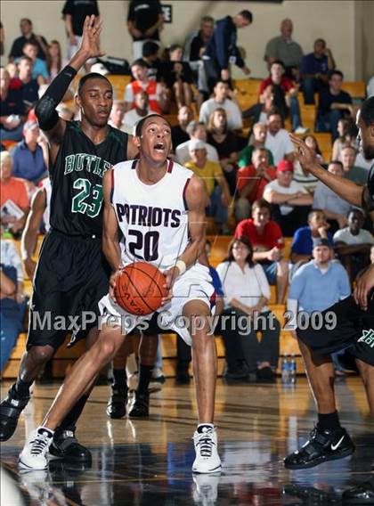 Thumbnail 1 in Penn Wood vs. Butler (City of Palms Classic) photogallery.