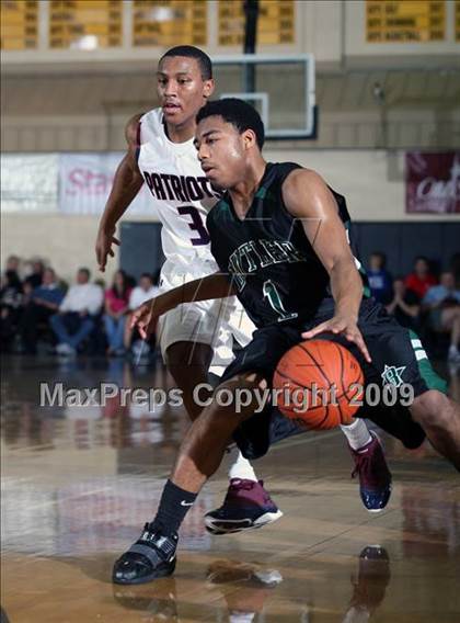 Thumbnail 3 in Penn Wood vs. Butler (City of Palms Classic) photogallery.