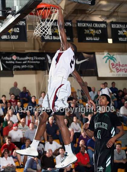 Thumbnail 2 in Penn Wood vs. Butler (City of Palms Classic) photogallery.