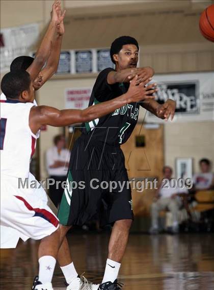 Thumbnail 1 in Penn Wood vs. Butler (City of Palms Classic) photogallery.
