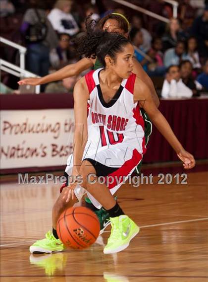 Thumbnail 1 in Cypress Falls vs. North Shore (UIL 5A Region 3 Semifinal) photogallery.