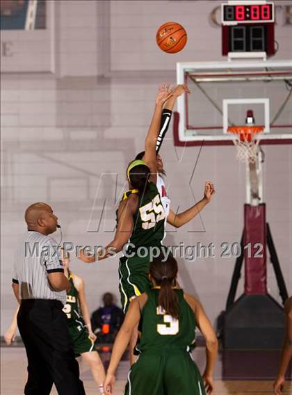 Thumbnail 2 in Cypress Falls vs. North Shore (UIL 5A Region 3 Semifinal) photogallery.