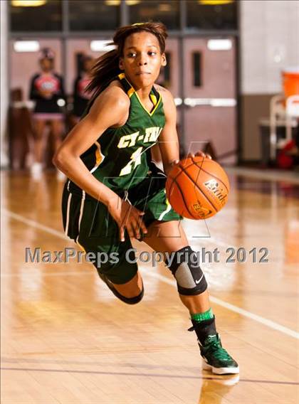 Thumbnail 2 in Cypress Falls vs. North Shore (UIL 5A Region 3 Semifinal) photogallery.
