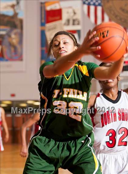 Thumbnail 3 in Cypress Falls vs. North Shore (UIL 5A Region 3 Semifinal) photogallery.