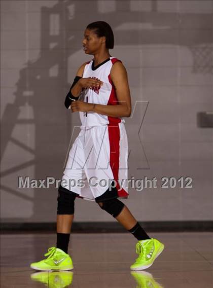 Thumbnail 3 in Cypress Falls vs. North Shore (UIL 5A Region 3 Semifinal) photogallery.