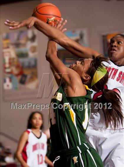 Thumbnail 3 in Cypress Falls vs. North Shore (UIL 5A Region 3 Semifinal) photogallery.