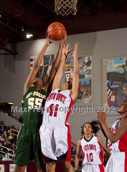 Thumbnail 1 in Cypress Falls vs. North Shore (UIL 5A Region 3 Semifinal) photogallery.