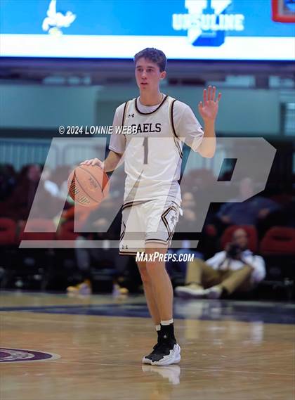 Thumbnail 3 in Iona Prep vs Poughkeepsie (William F. Plunkett Jr. Christmas Classic) photogallery.