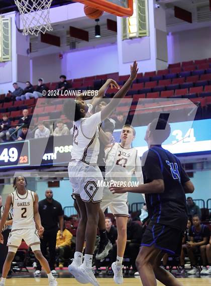 Thumbnail 1 in Iona Prep vs Poughkeepsie (William F. Plunkett Jr. Christmas Classic) photogallery.