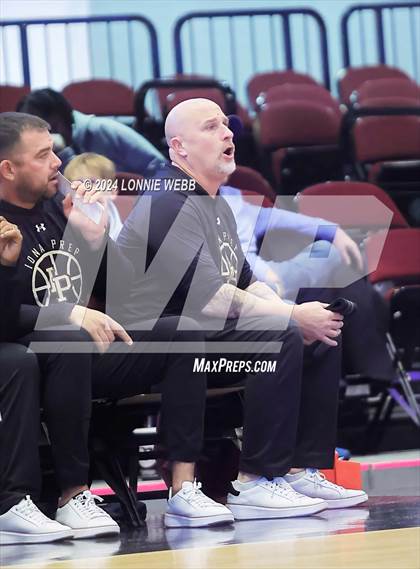 Thumbnail 1 in Iona Prep vs Poughkeepsie (William F. Plunkett Jr. Christmas Classic) photogallery.