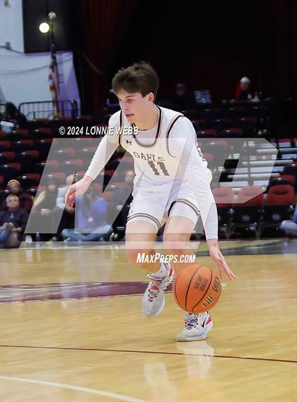 Thumbnail 3 in Iona Prep vs Poughkeepsie (William F. Plunkett Jr. Christmas Classic) photogallery.
