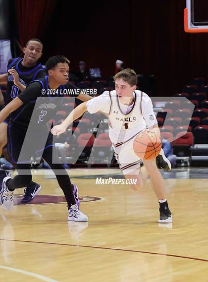 Thumbnail 3 in Iona Prep vs Poughkeepsie (William F. Plunkett Jr. Christmas Classic) photogallery.