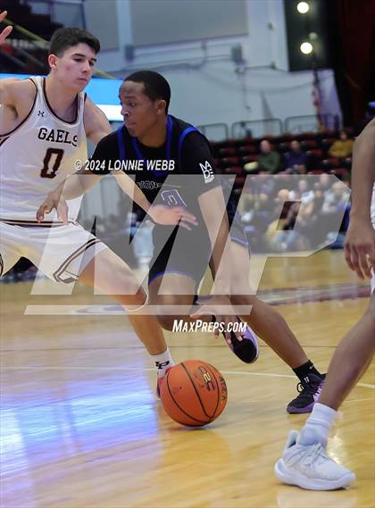 Thumbnail 1 in Iona Prep vs Poughkeepsie (William F. Plunkett Jr. Christmas Classic) photogallery.