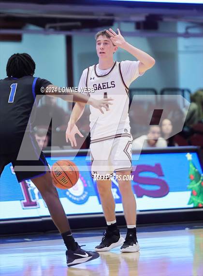 Thumbnail 1 in Iona Prep vs Poughkeepsie (William F. Plunkett Jr. Christmas Classic) photogallery.